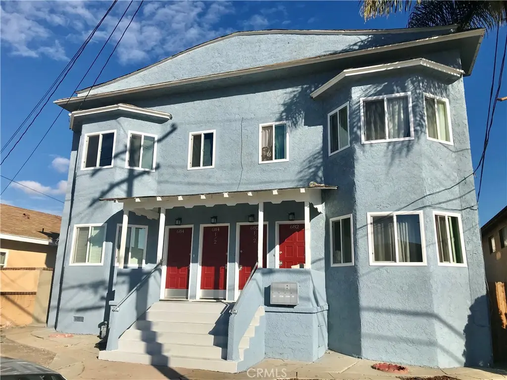 682 W 12th, San Pedro, CA — listing photo 1