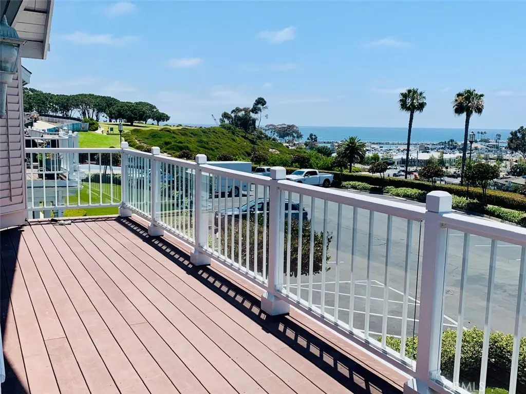 Townhouse for rent at 34300 Lantern Bay 19, Dana Point, CA featuring 3 beds and 4 baths