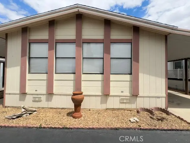14000 El Elvado Rd 27, Victorville, CA — listing photo 1