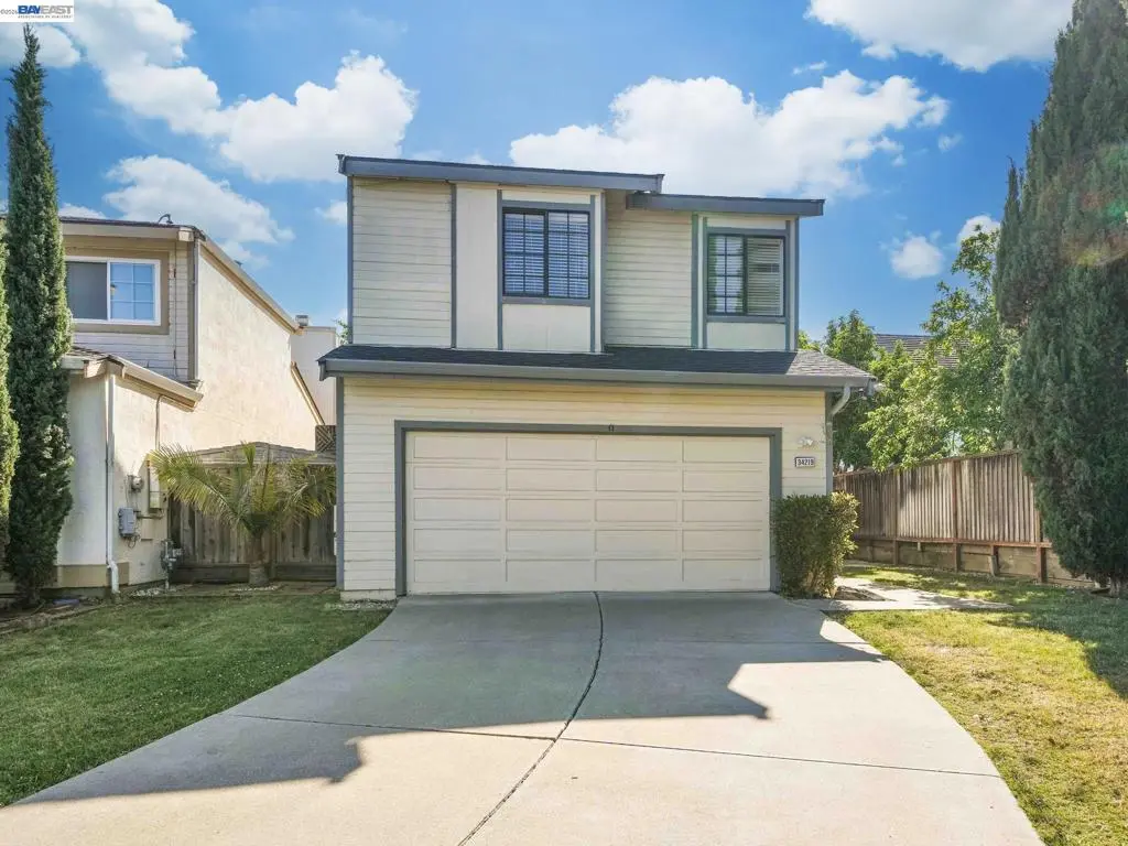 Single Family Residence for sale at 34219 Kenwood Dr, Fremont, CA featuring 4 beds and 3 baths