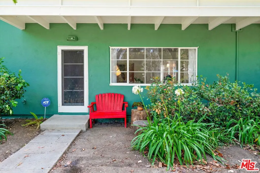 Condominium for sale at 5226 Village Green, Los Angeles, CA featuring 2 beds and 1 bath