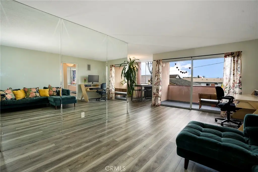 855 Victor Avenue 203, Inglewood, CA — listing photo 1