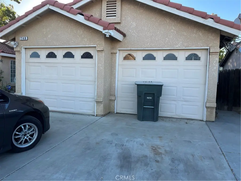 740 Hazelhurst, Coalinga, CA — listing photo 1