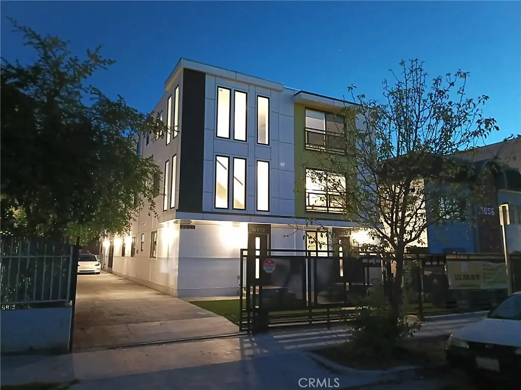 5654 La Mirada Avenue, Los Angeles, CA — listing photo 1
