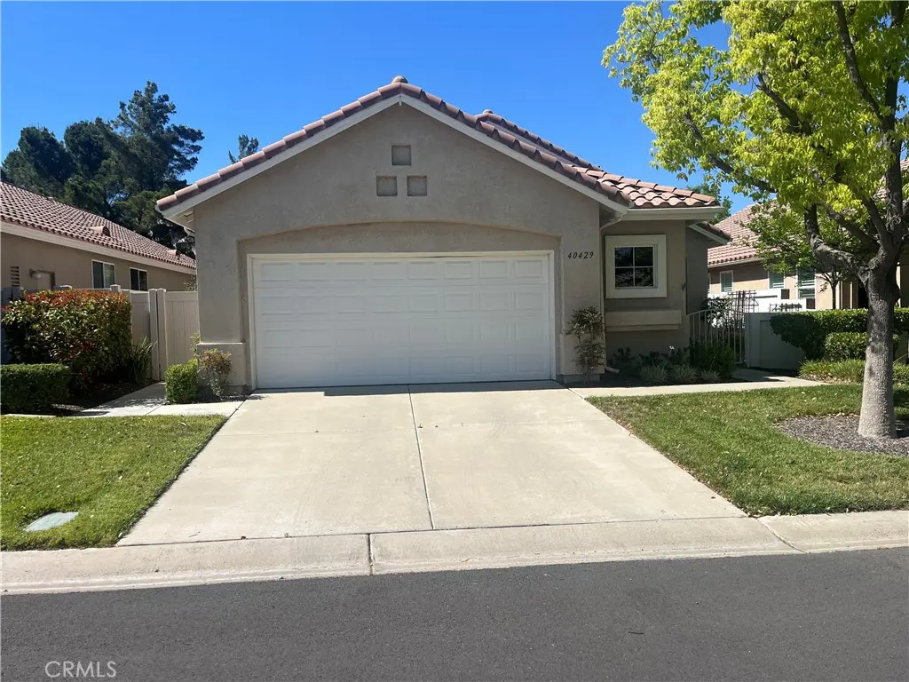 Single Family Residence for sale at 40429 Via Camposeco, Murrieta, CA featuring 2 beds and 2 baths