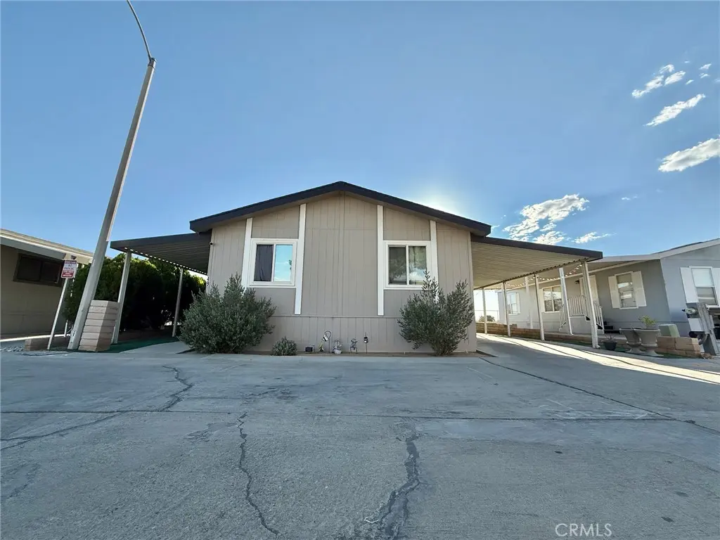 22020 Nisqually Road 49, Apple Valley, CA — listing photo 1