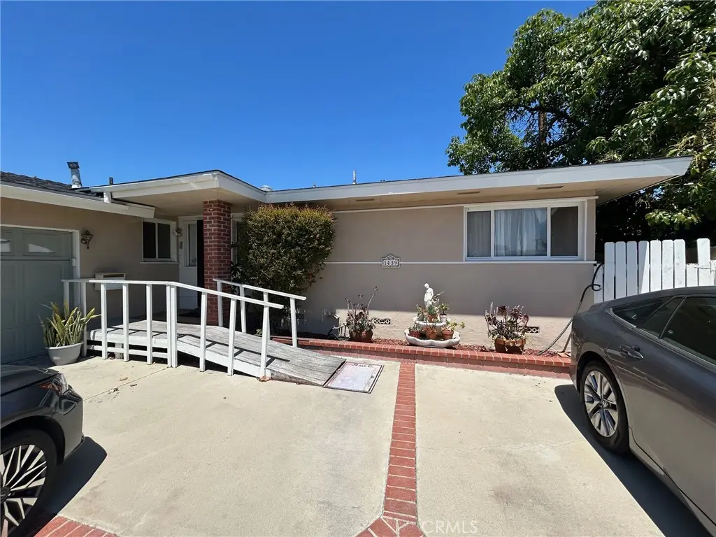 Single Family Residence for sale at 1439 W Kiama, Anaheim, CA featuring 6 beds and 3 baths