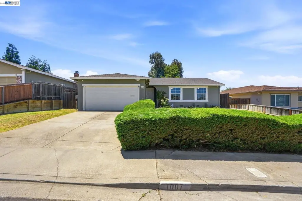 Single Family Residence for sale at 1087 Jensen Dr, Pittsburg, CA featuring 3 beds and 1 bath