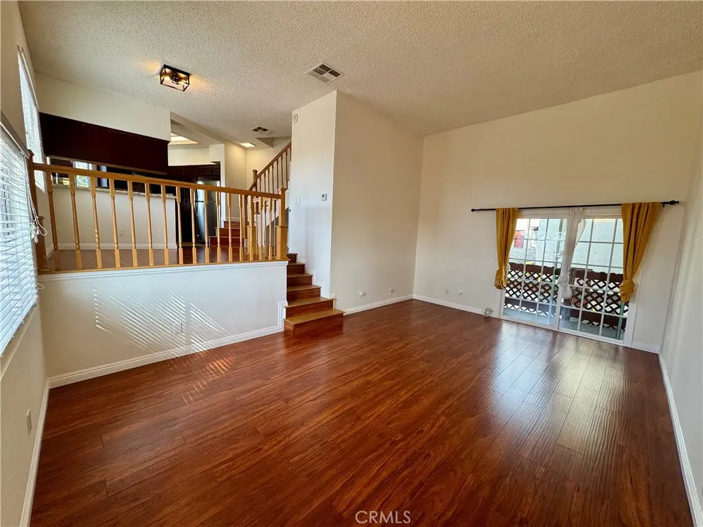 Residential Lease for rent at 1523 Windsor Road 105B, Glendale, Los Angeles County, CA featuring 2 beds and 2 baths