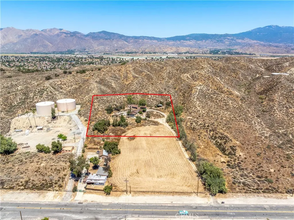 Single Family Residence for sale at 955 Park Avenue, San Jacinto, CA featuring 5 beds and 4 baths