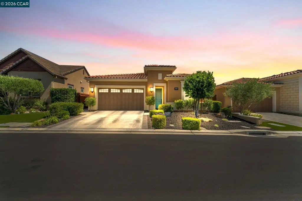 Single Family Residence for sale at 1929 Burgundy Lane, Brentwood, CA featuring 2 beds and 2 baths