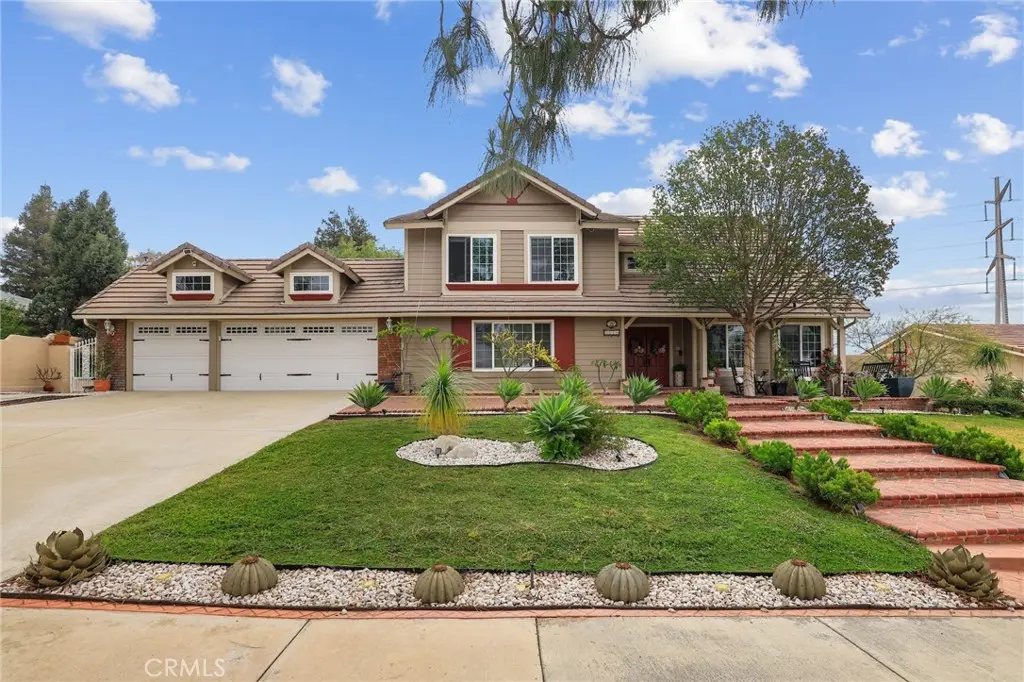 2240 N Campus Avenue, Upland, CA — listing photo 1