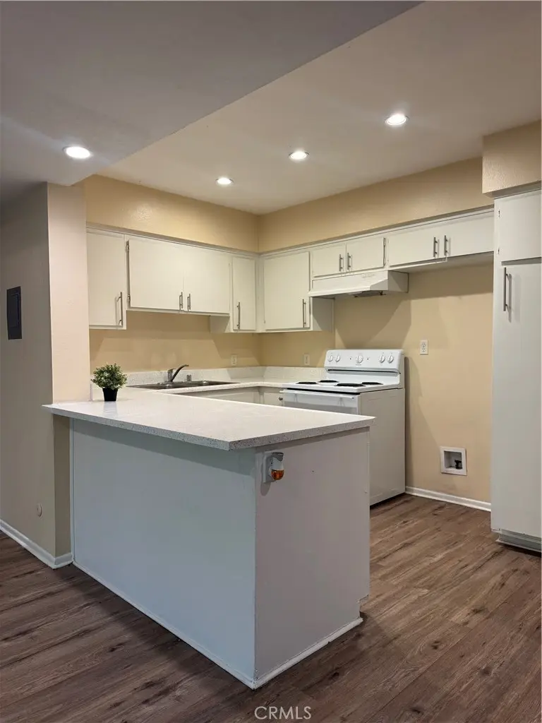 Apartment for rent at 7667 Stage 00, Buena Park, CA featuring 2 beds and 2 baths