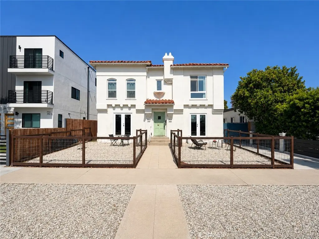 Condominium for sale at 2924 12th 2926 1/2, Los Angeles, CA featuring 2 beds and 1 bath