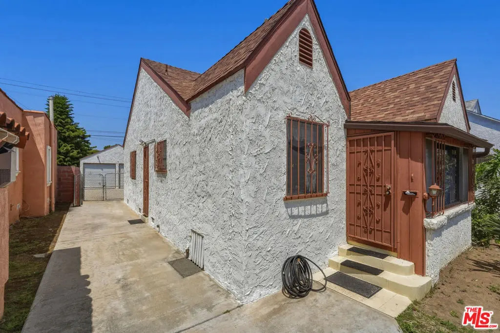 Single Family Residence for sale at 7819 Dalton Avenue, Los Angeles, CA featuring 3 beds and 1 bath