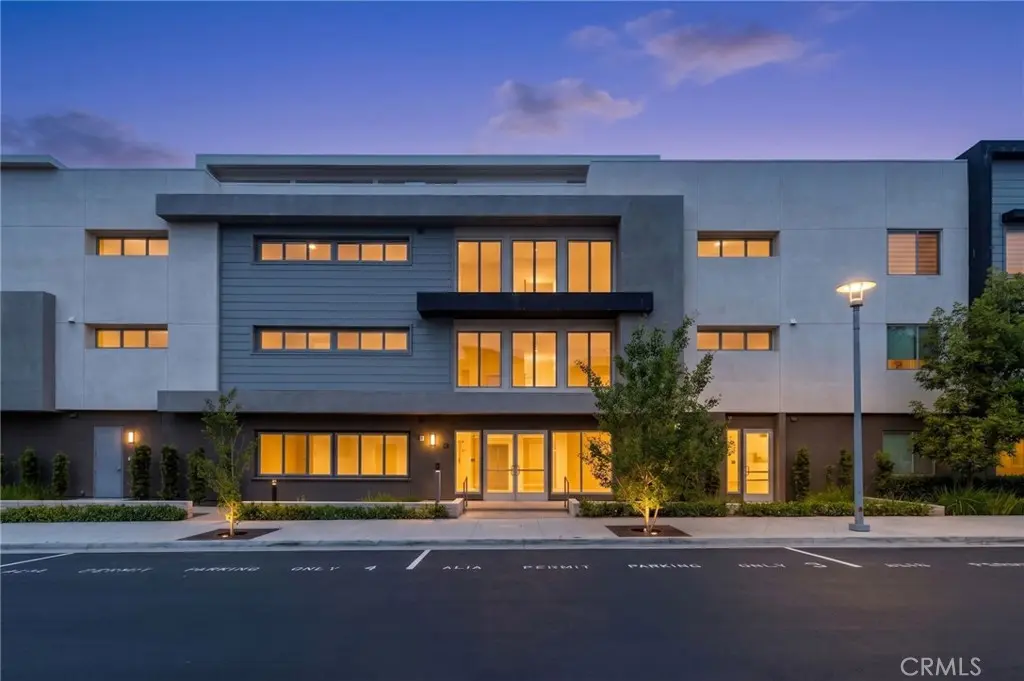 Condominium for sale at 1859 S Union 31, Anaheim, CA featuring 2 beds and 2 baths