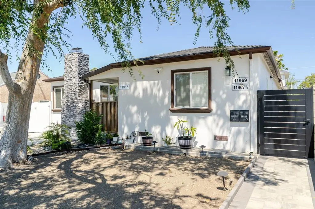 11967 Redbank Street 1/2, Sun Valley, CA — listing photo 1