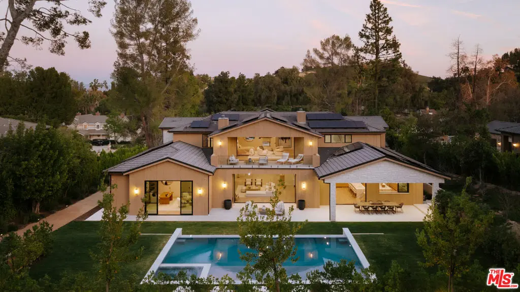 Single Family Residence for rent at 5287 Round Meadow Road, Hidden Hills, CA featuring 7 beds and 11 baths