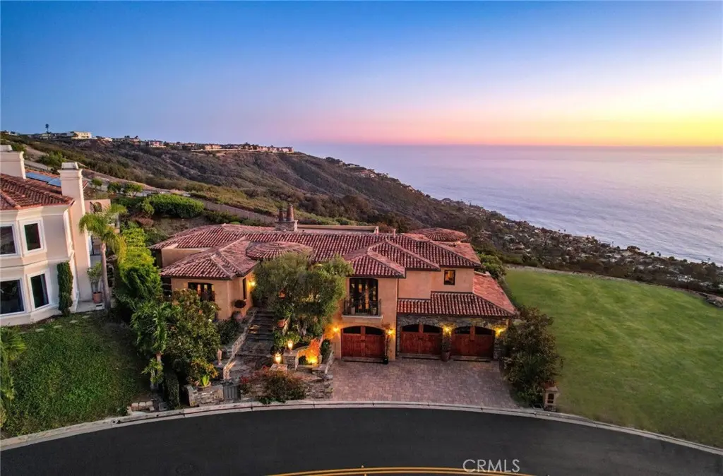 Single Family Residence for sale at 20 Le Conte, Laguna Niguel, CA featuring 4 beds and 6 baths