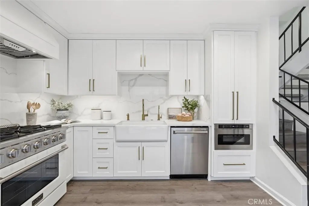 1456 Manhattan Beach Boulevard C, Manhattan Beach, CA — listing photo 1