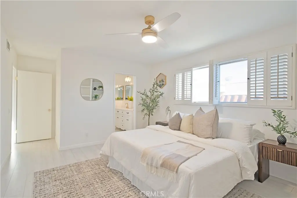 5400 Lindley Avenue 322, Encino, CA — listing photo 1