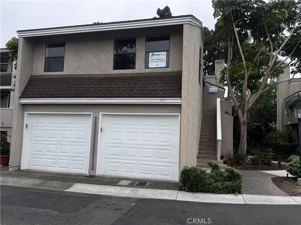 Condominium for sale at 411 Bryson Springs 51, Costa Mesa, CA featuring 3 beds and 2 baths