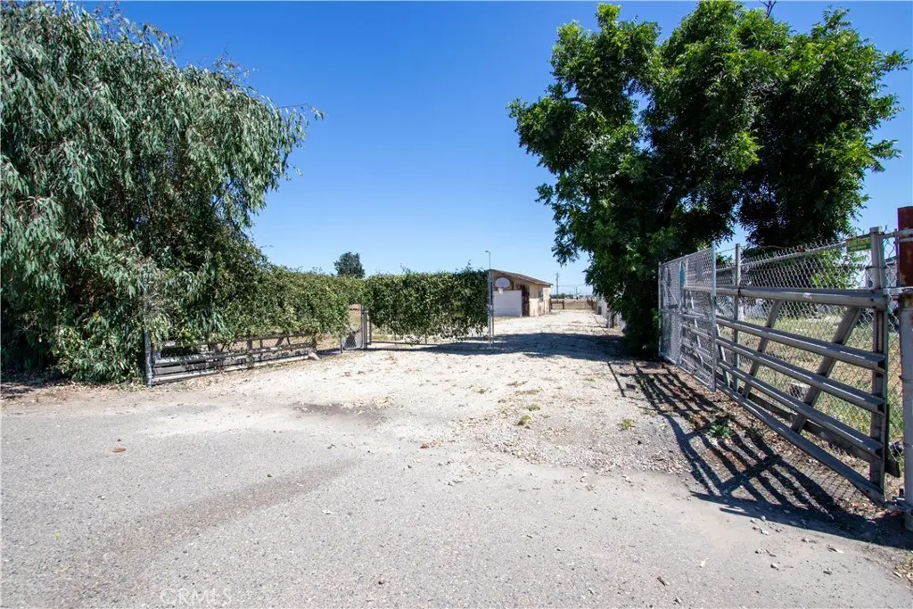 3650 Santa Fe, Atwater, CA — listing photo 1