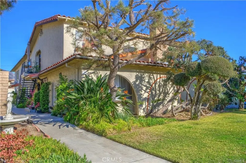 Residential Lease for rent at 33 Bonita 4, Arcadia, Los Angeles County, CA featuring 2 beds and 1 bath