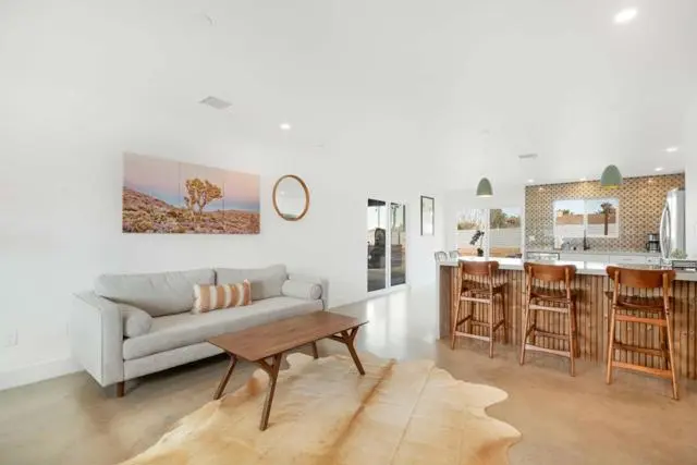 7137 Hanford Avenue, Yucca Valley, CA — listing photo 1