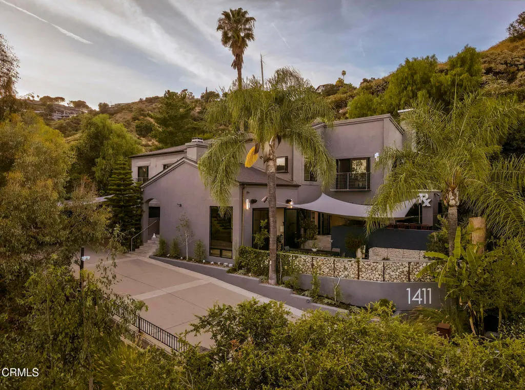 Single Family Residence for sale at 1411 Edgehill Place, Pasadena, CA featuring 5 beds and 4 baths