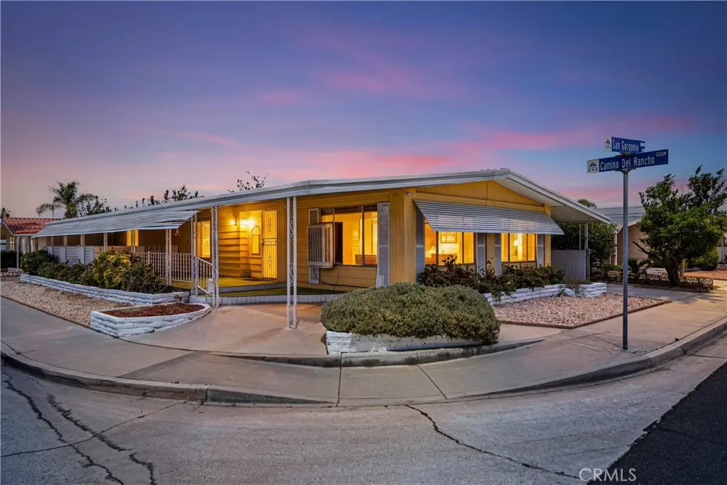 1081 San Gorgonio, Hemet, CA — listing photo 1
