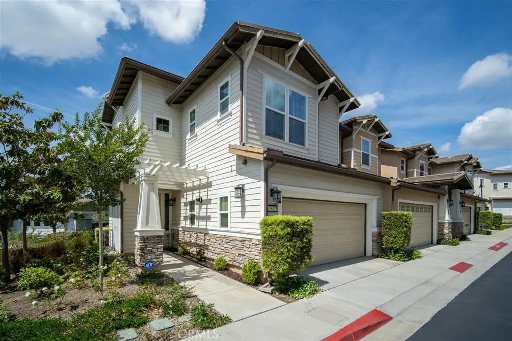 Townhouse for sale at 3877 Par, Yorba Linda, CA featuring 5 beds and 4 baths