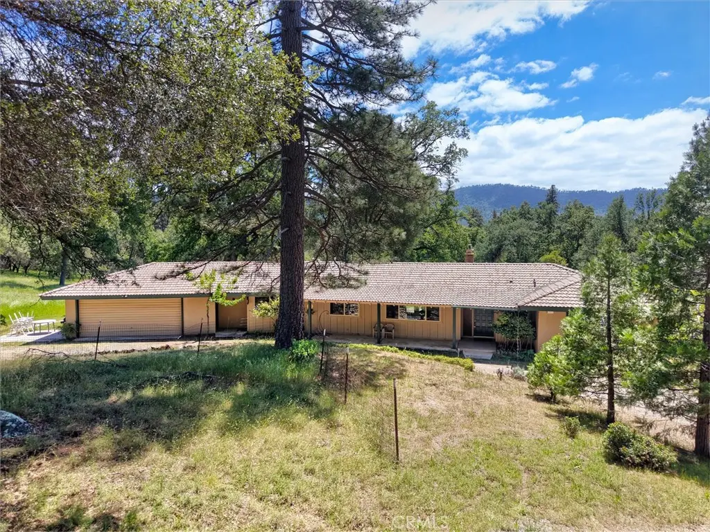 51300 Road 426, Oakhurst, CA — listing photo 1