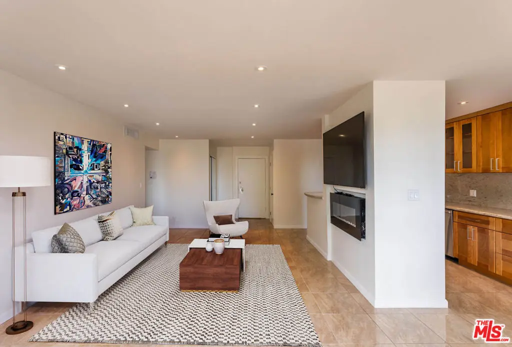 Condominium for sale at 403 N Oakhurst Drive 303, Beverly Hills, CA featuring 2 beds and 2 baths