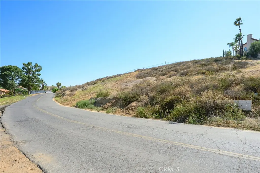 16527 Canyon Ridge Drive, Riverside, CA — listing photo 1