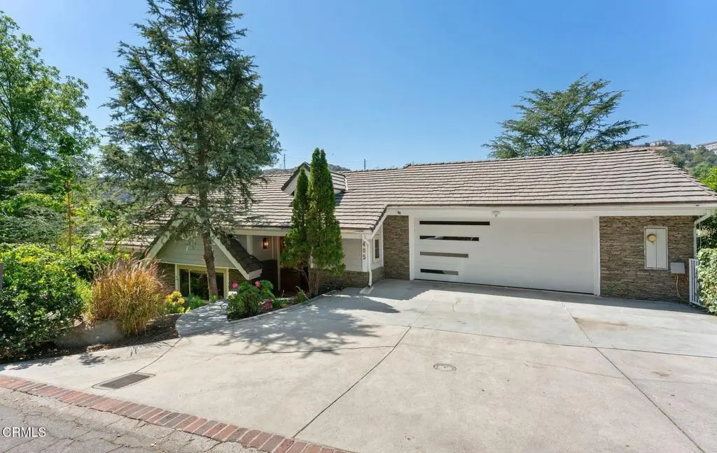 Single Family Residence for sale at 405 Woodcliffe Road, Pasadena, CA featuring 3 beds and 3 baths