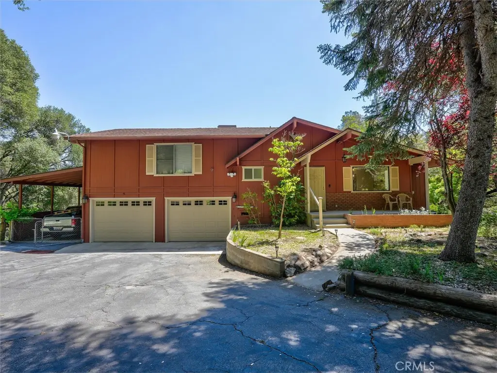 49628 Stillmeadow, Oakhurst, CA — listing photo 1