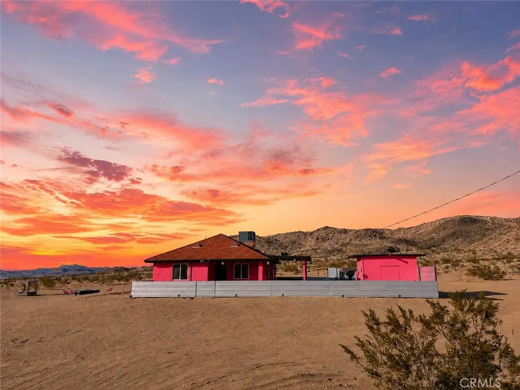 2884 Fortuna, Landers, CA — listing photo 1