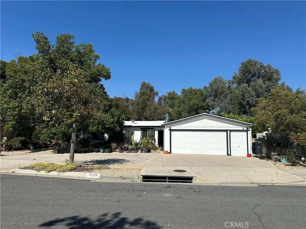 Manufactured On Land for sale at 1468 Willow Leaf, Hemet, CA featuring 2 beds and 2 baths