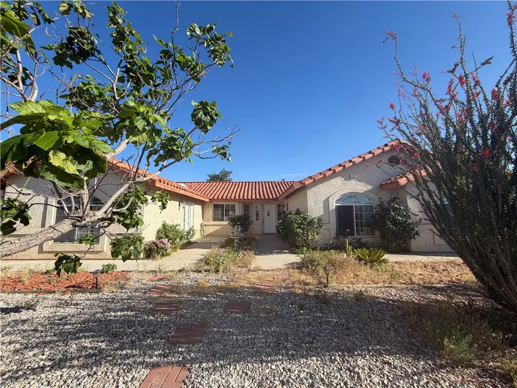 17695 linden st, Hesperia, CA — listing photo 1
