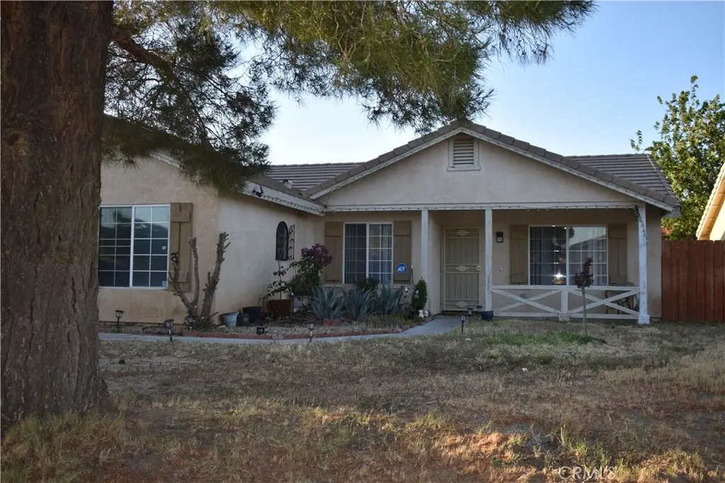 10552 Villa, Adelanto, CA — listing photo 1