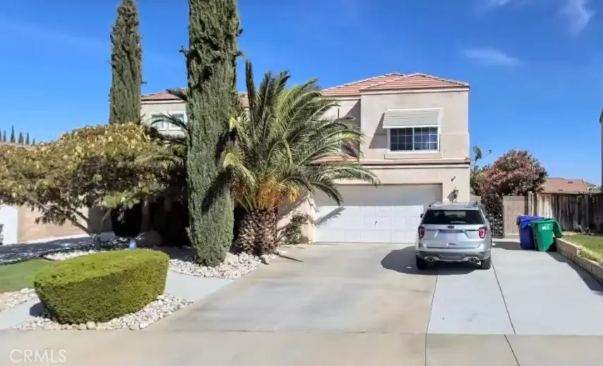 2767 Redington, Palmdale, CA — listing photo 1
