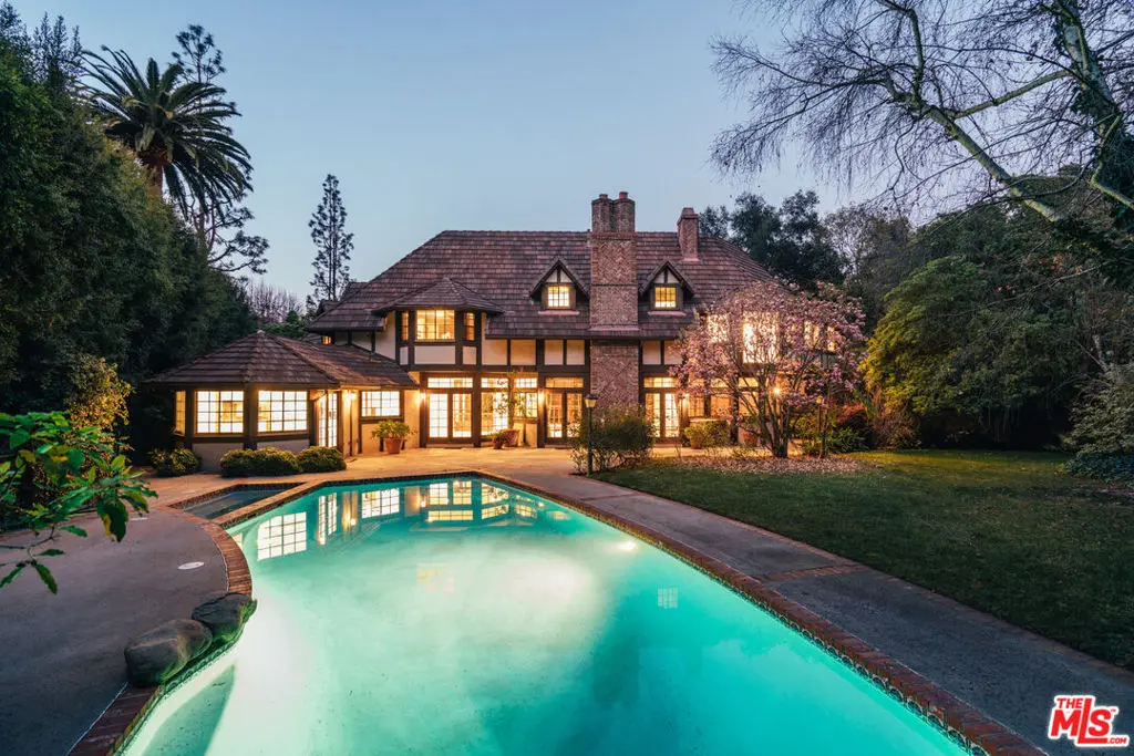 Residential Lease for rent at 1509 STONE CANYON Road, Los Angeles, Los Angeles County, CA featuring 4 beds and 5 baths