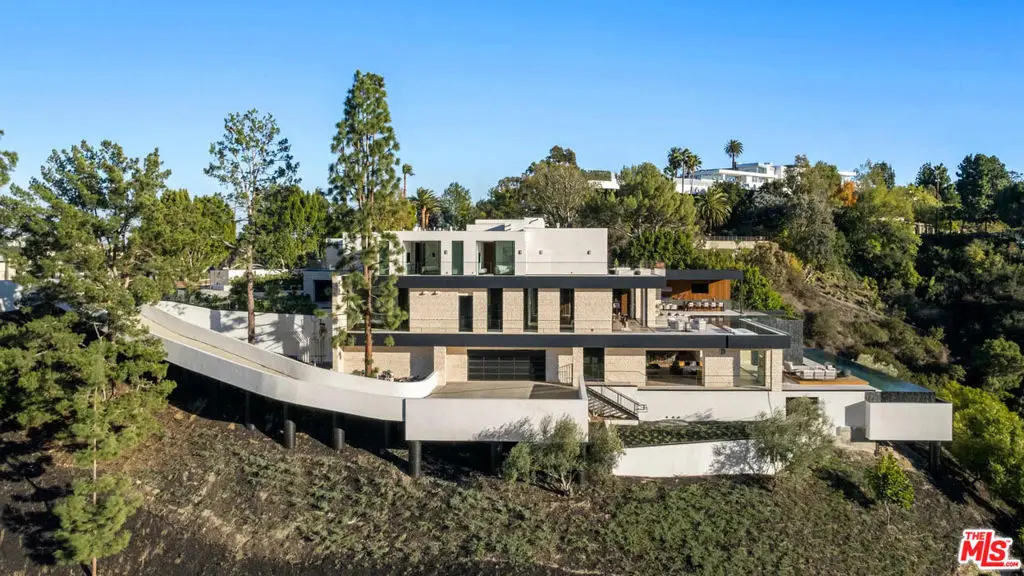 Single Family Residence for sale at 1035 Stradella Road, Los Angeles, CA featuring 7 beds and 11 baths