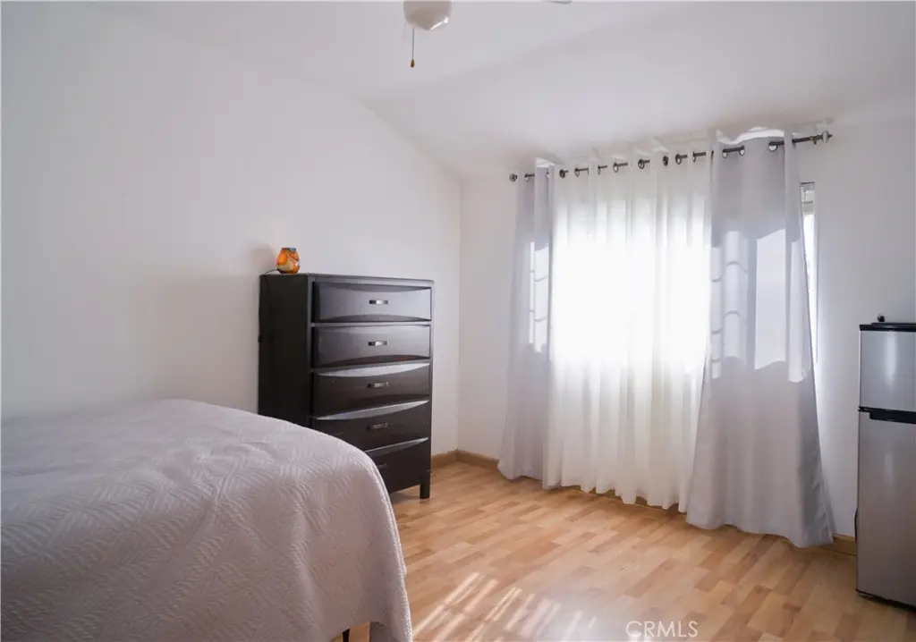 Rooming House for rent at 1312 Durham Street, Simi Valley, CA featuring 2 beds and 1 bath