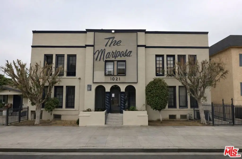 Condominium for rent at 1021 N Mariposa Avenue 4, Los Angeles, CA featuring 2 beds and 1 bath