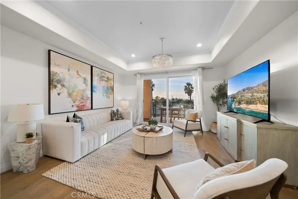 Residential Lease for rent at 1598 Long Beach, Long Beach, Los Angeles County, CA featuring 2 beds and 3 baths