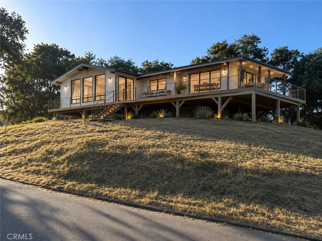 5775 Encino, Atascadero, CA — listing photo 1