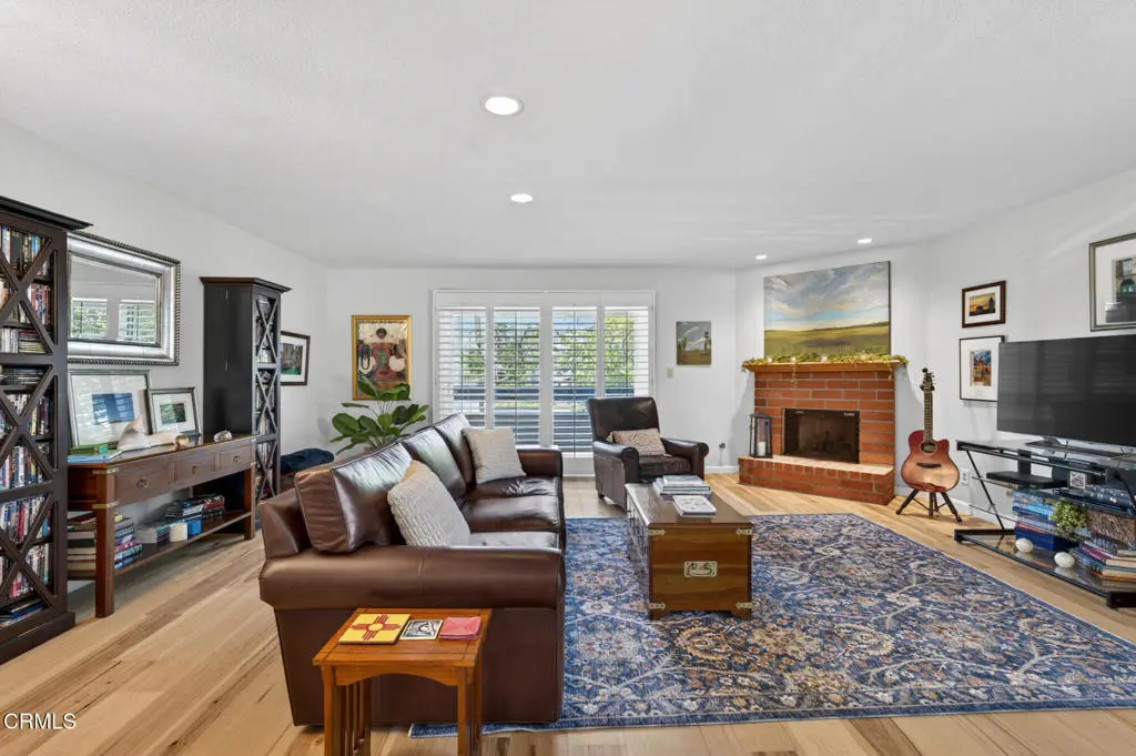 12330 Magnolia Boulevard 106, Valley Village, CA — listing photo 1