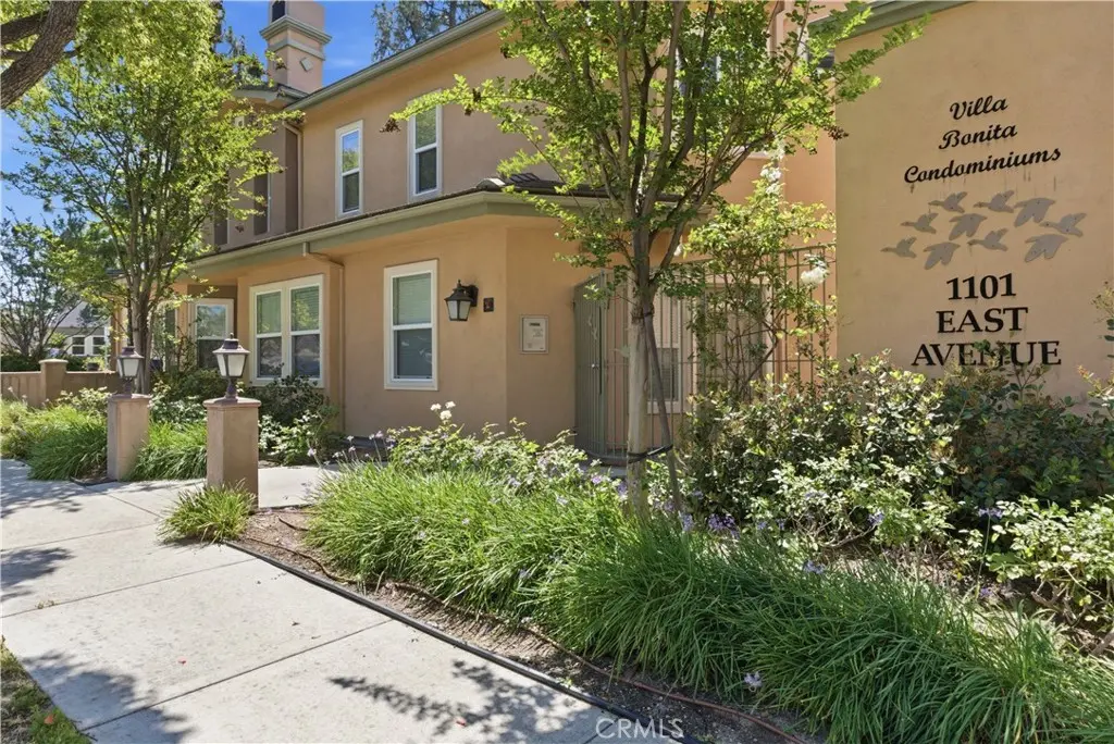 Condominium for sale at 1101 East Avenue, Burbank, CA